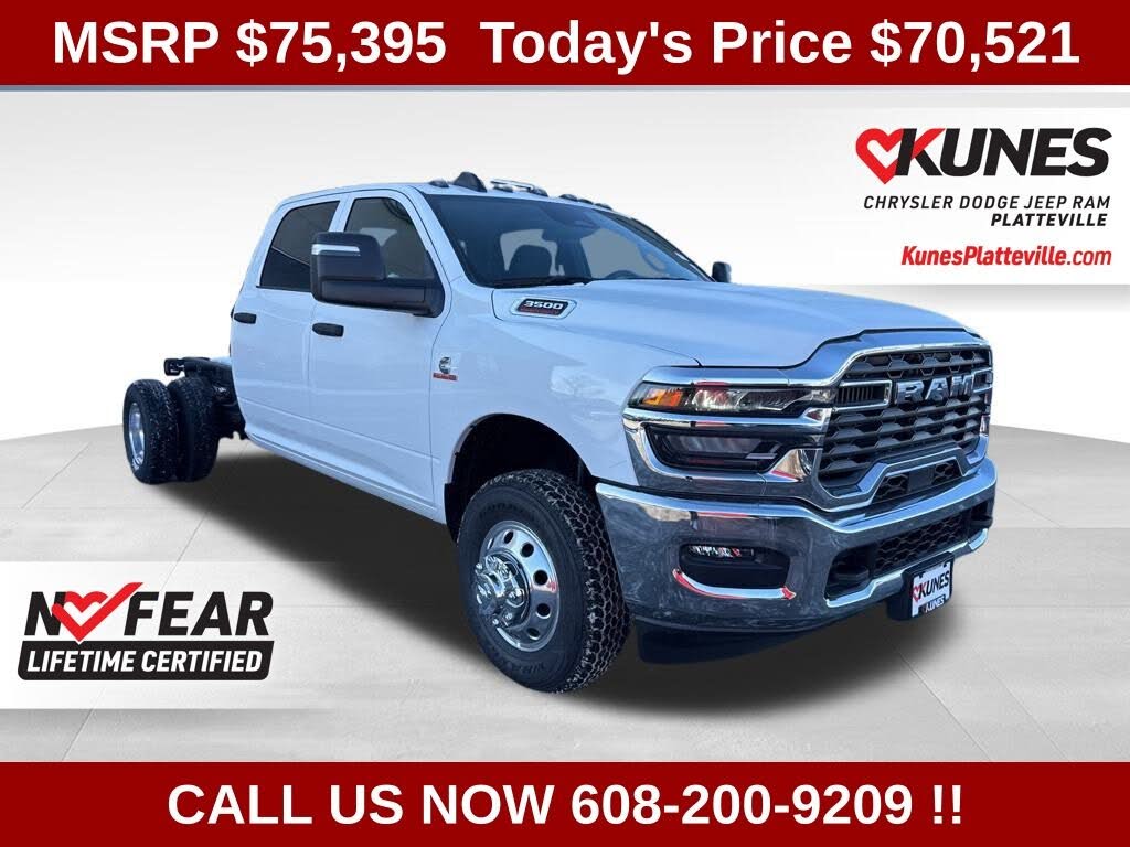2026 RAM 3500 Chassis Tradesman Crew Cab LB DRW 4WD