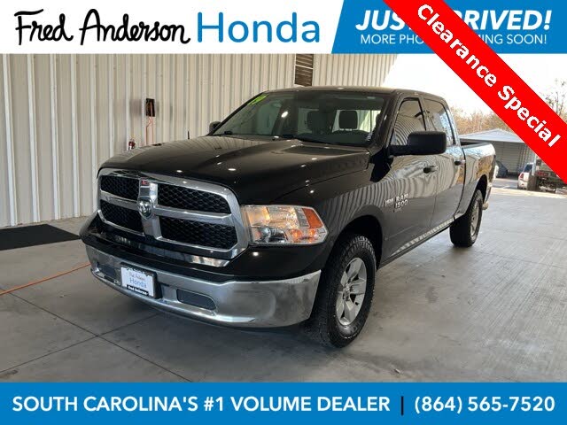 2019 RAM 1500 Classic SLT Crew Cab 4WD