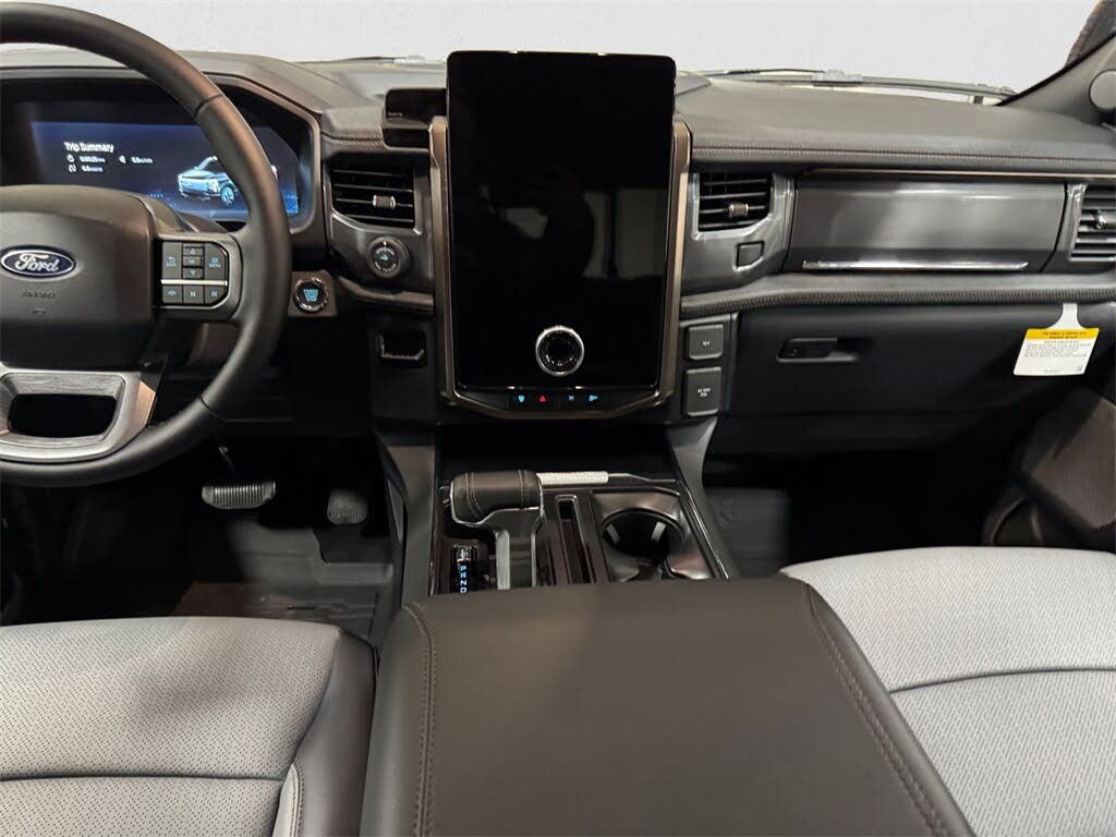 2025 Ford F-150 Lightning Lariat SuperCrew AWD