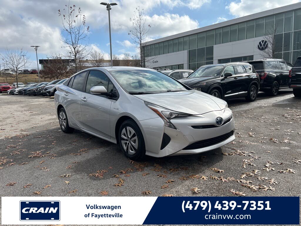 2017 Toyota Prius Two FWD