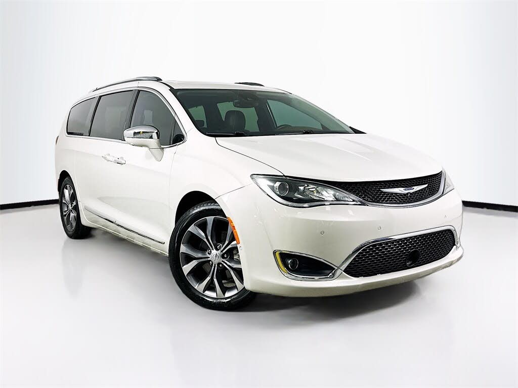 2019 Chrysler Pacifica Limited FWD