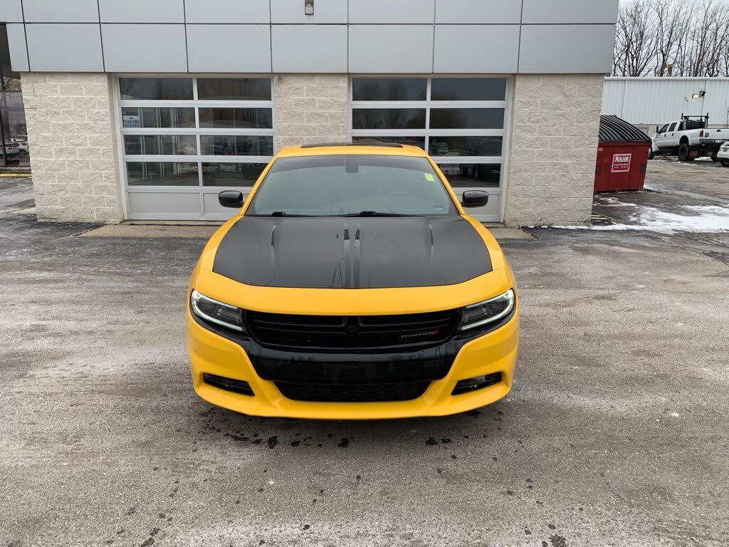 2021 Dodge Challenger SXT RWD