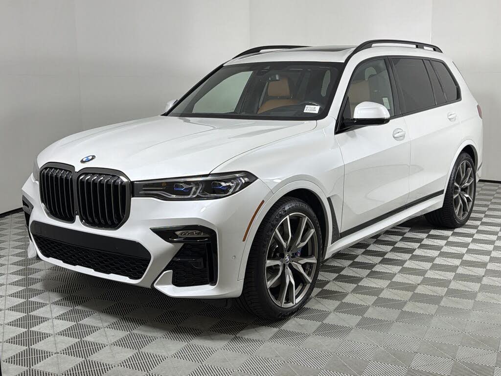 2022 BMW X7 M50i AWD