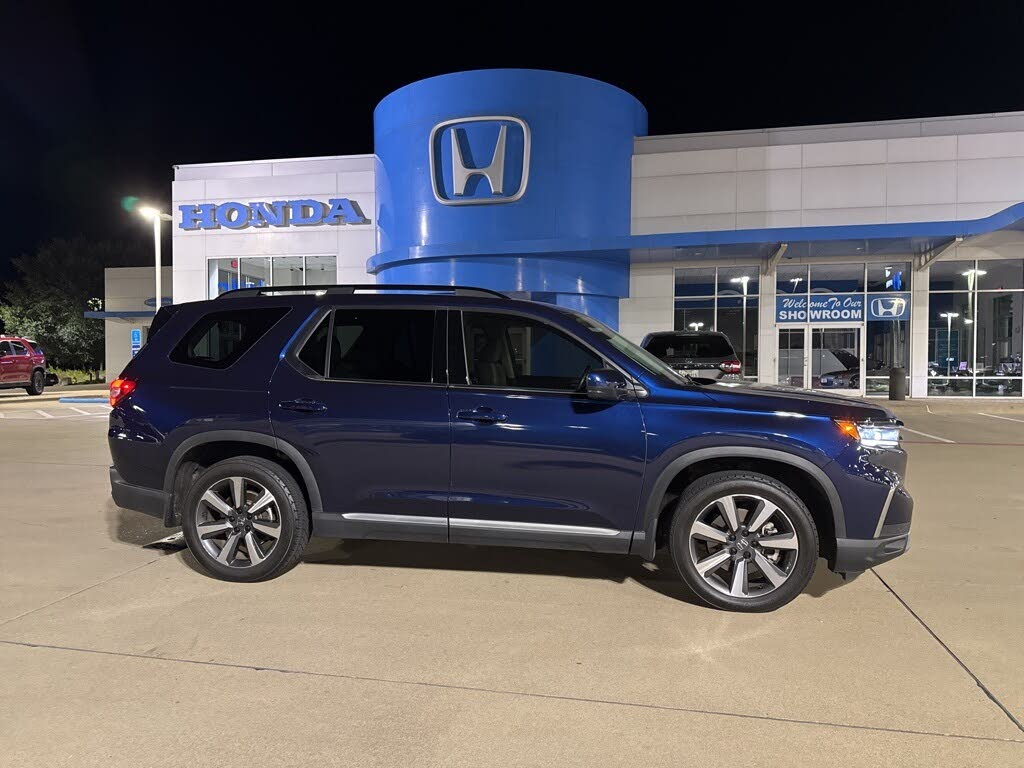 2023 Honda Pilot Touring AWD