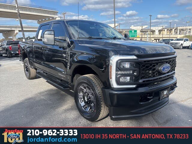2024 Ford F-250 Super Duty Lariat Crew Cab 4WD