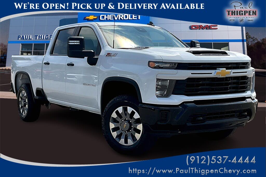 2025 Chevrolet Silverado 2500HD Custom Crew Cab 4WD