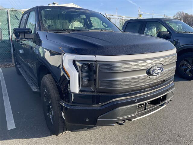 2025 Ford F-150 Lightning Lariat SuperCrew AWD