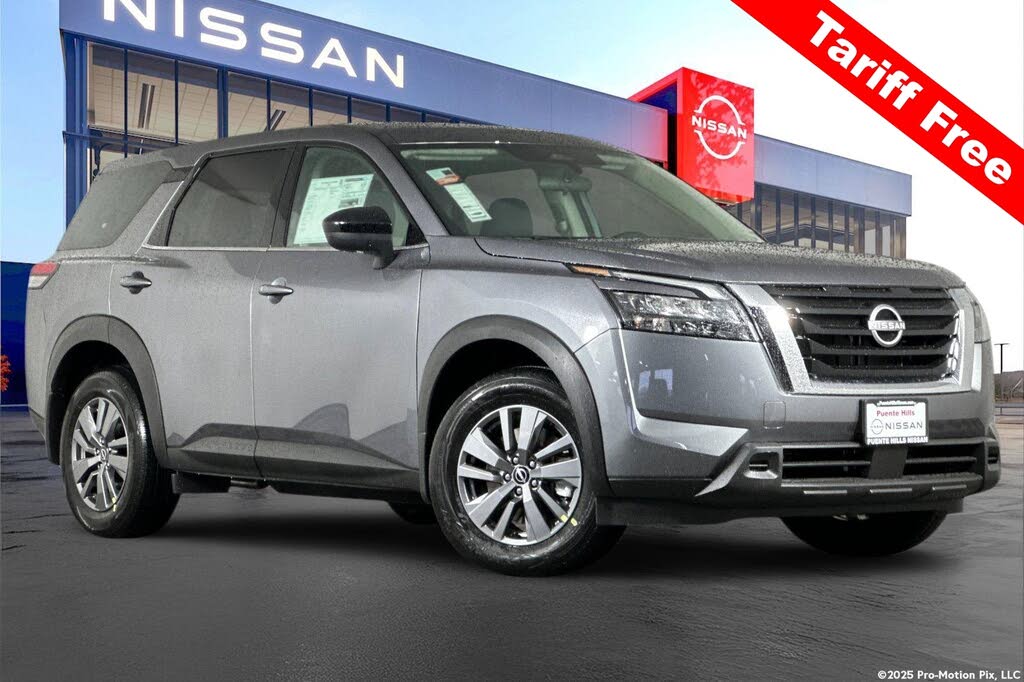 2025 Nissan Pathfinder S 4WD