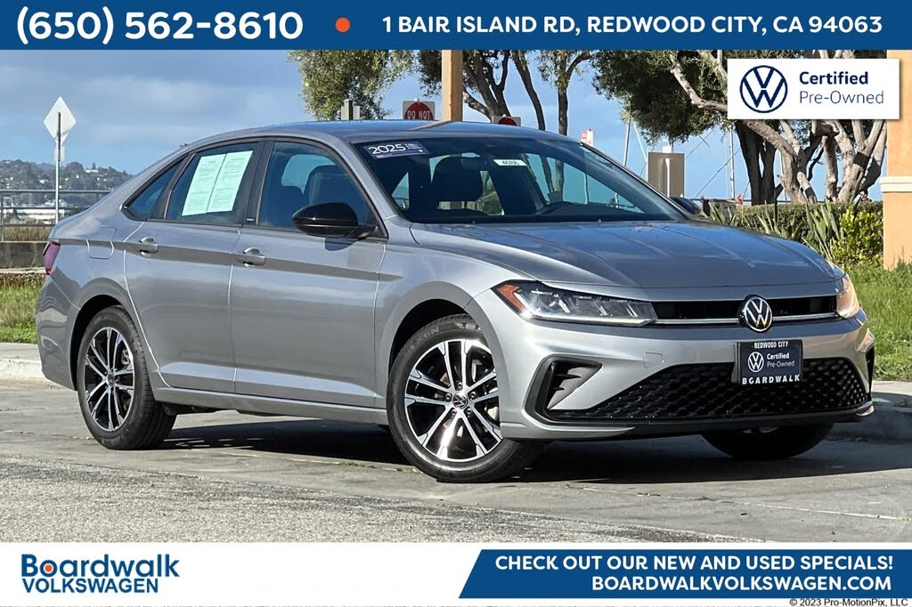 2025 Volkswagen Jetta Sport FWD