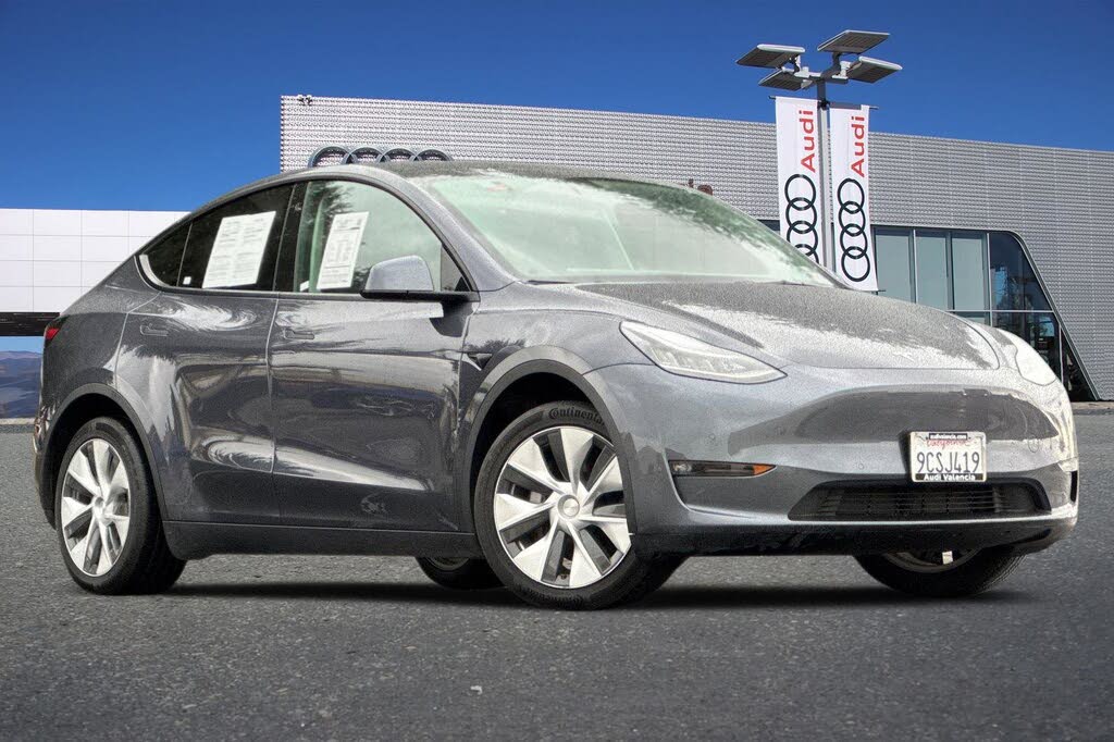 2022 Tesla Model Y Long Range AWD