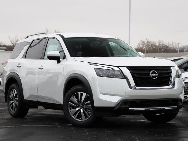 2025 Nissan Pathfinder SL 4WD