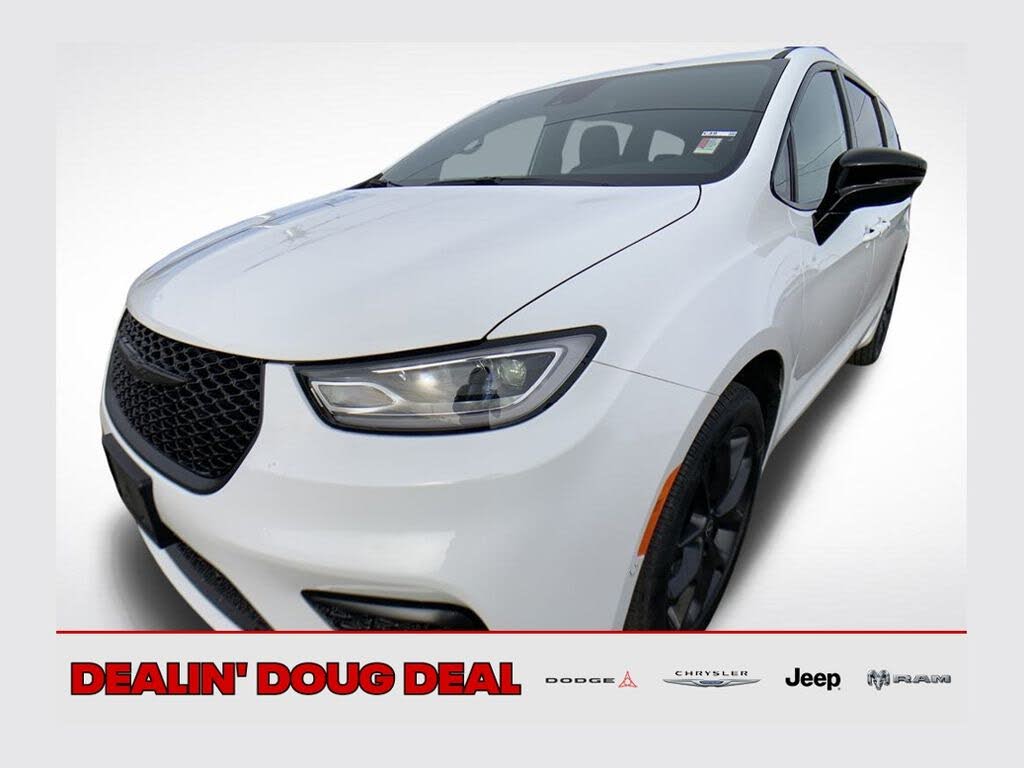 2026 Chrysler Pacifica Select AWD