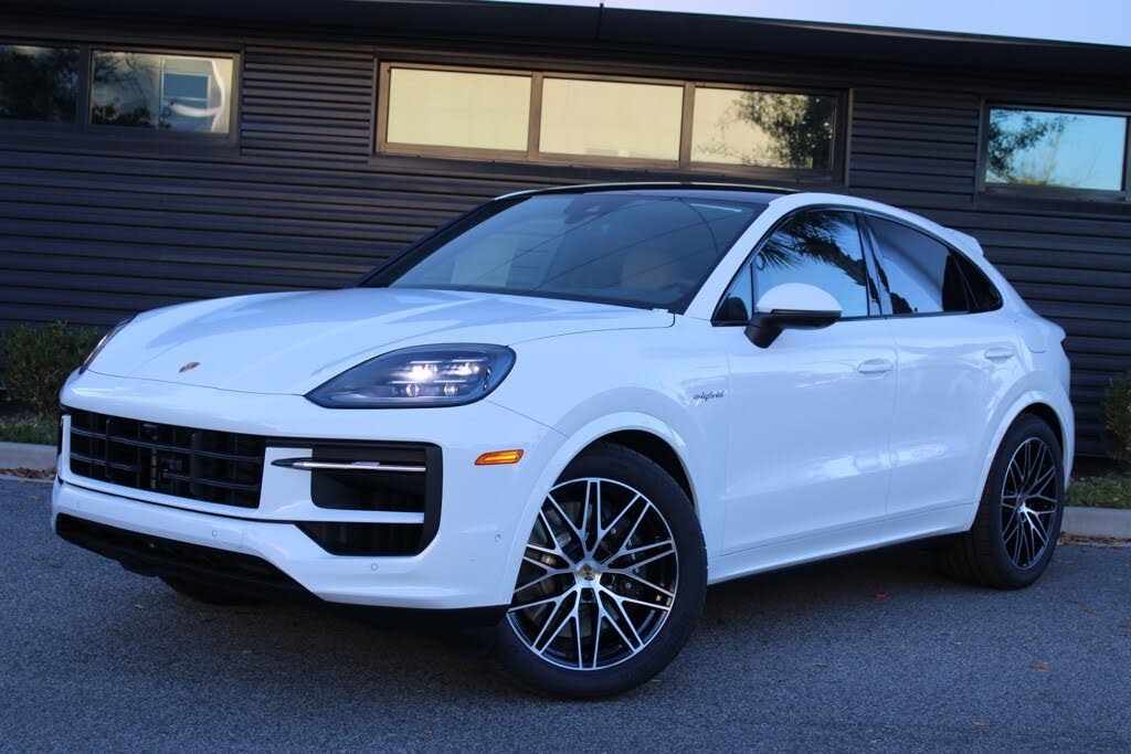 2026 Porsche Cayenne Coupe AWD
