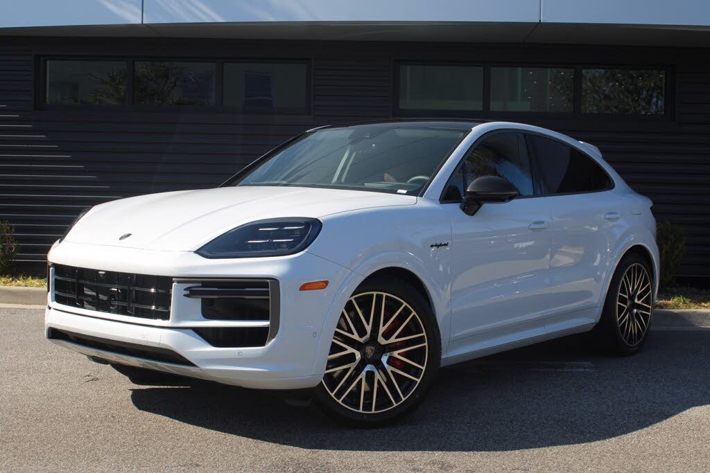 2026 Porsche Cayenne Coupe AWD
