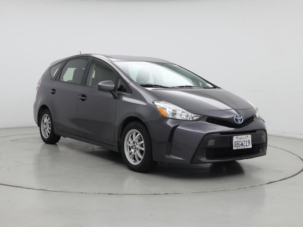 2017 Toyota Prius v Two FWD