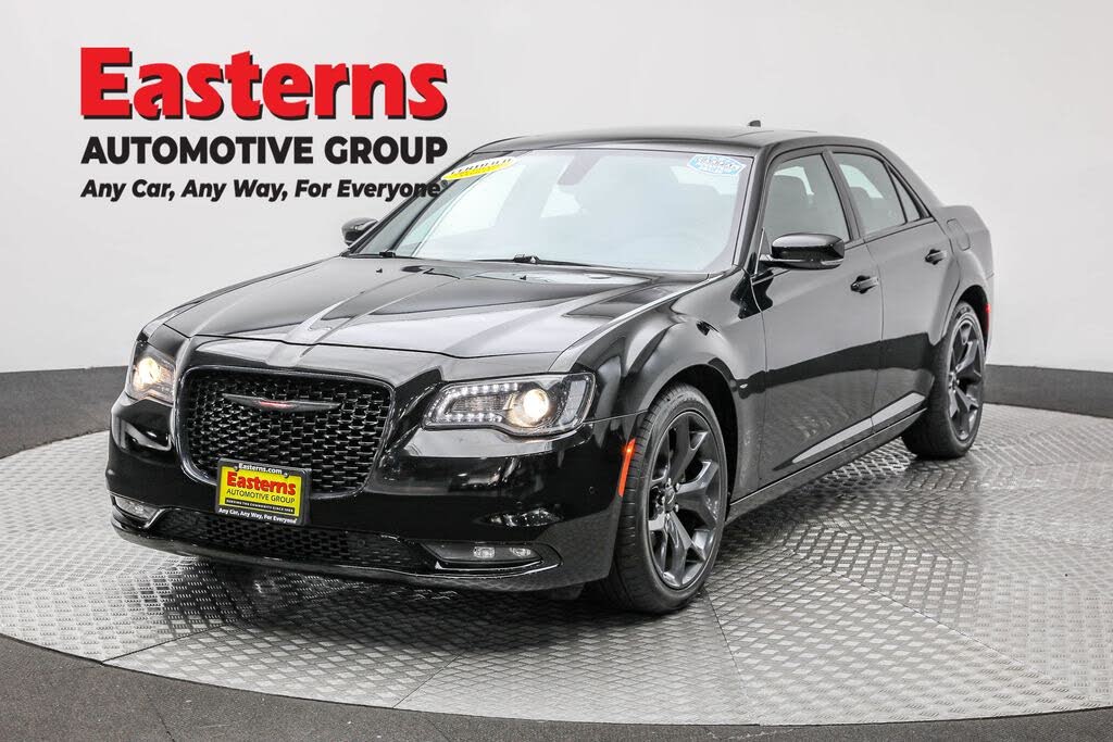 2023 Chrysler 300 S V6 RWD