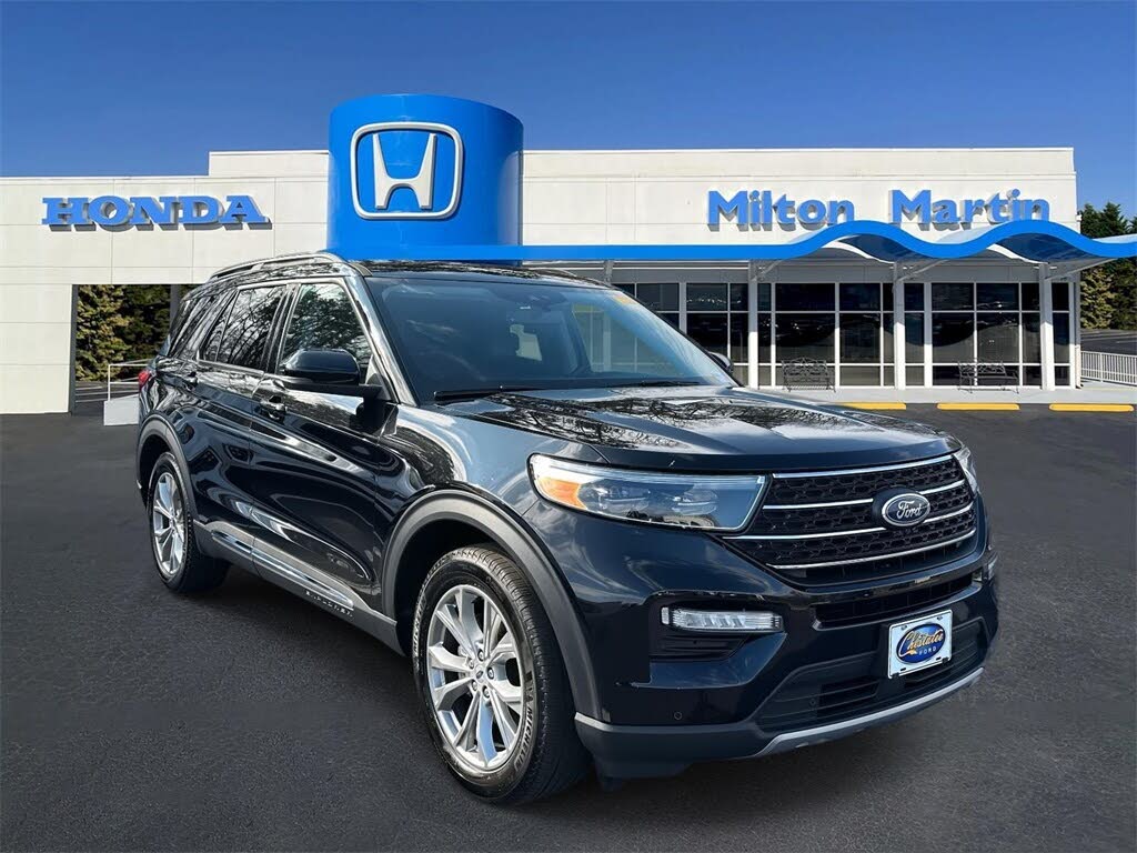 2023 Ford Explorer XLT RWD