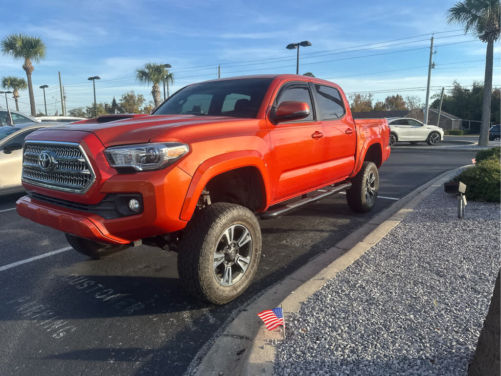2017 Toyota Tacoma TRD Sport V6 Double Cab 4WD
