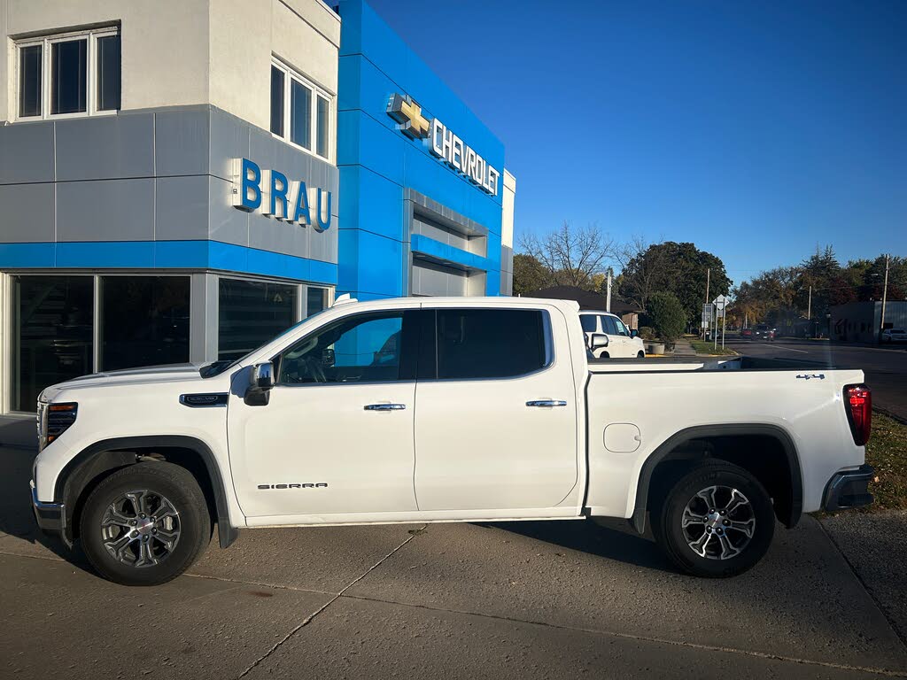 2025 GMC Sierra 1500 SLT Crew Cab 4WD