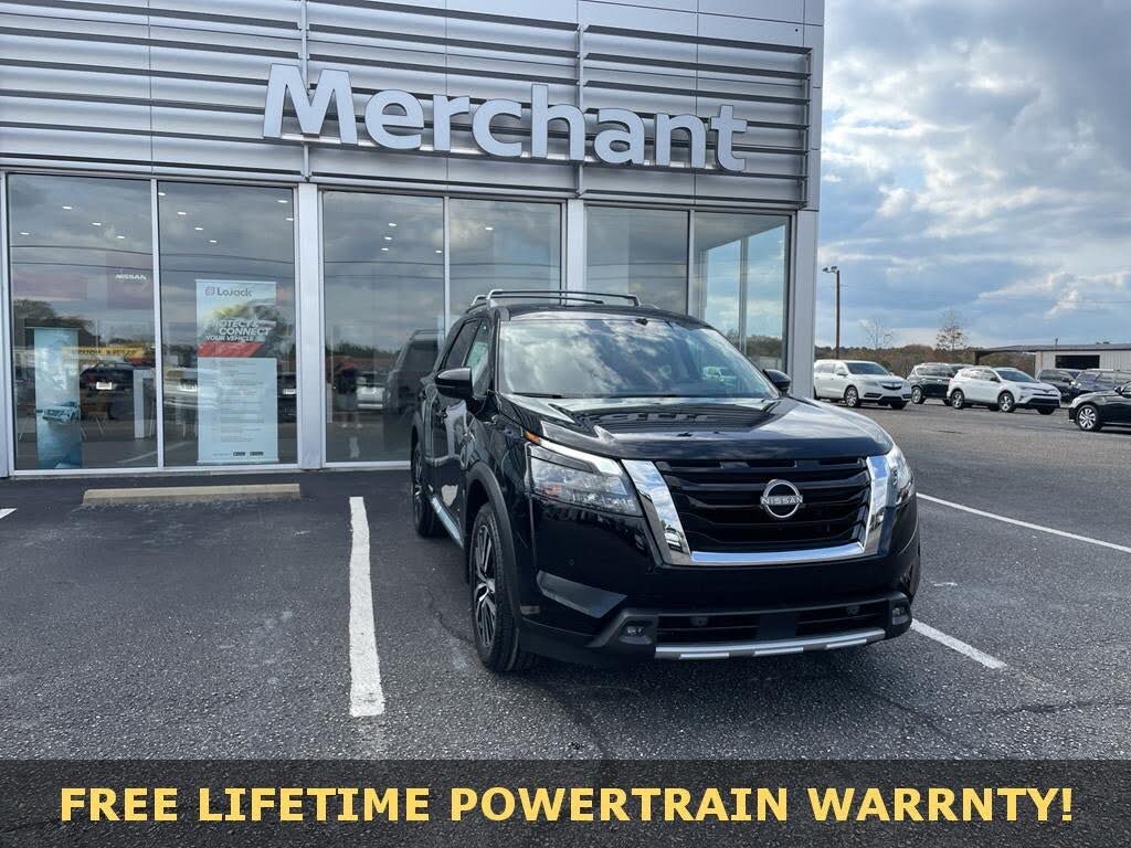 2025 Nissan Pathfinder Platinum FWD