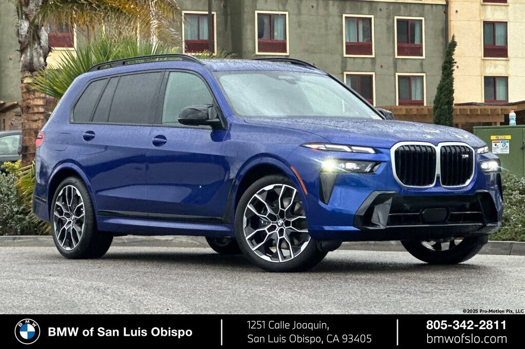 2026 BMW X7 M60i AWD