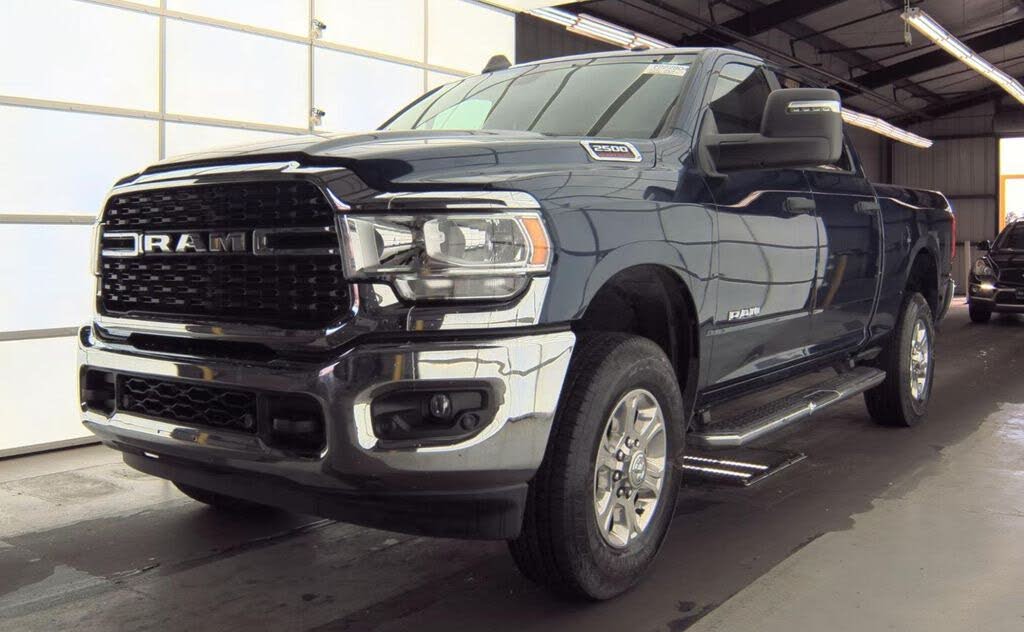 2024 RAM 2500 Big Horn Crew Cab 4WD