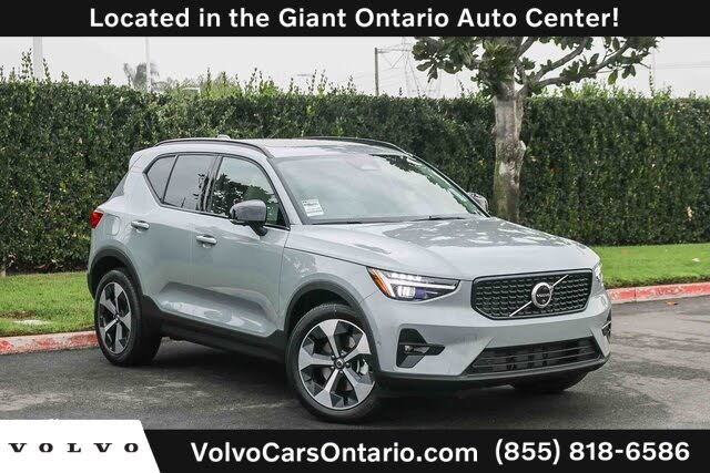 2026 Volvo XC40 B5 Plus AWD