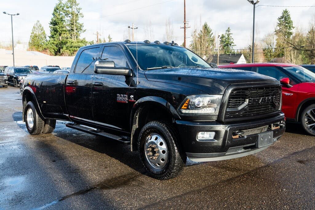 2018 RAM 3500 Laramie Crew Cab LB DRW 4WD