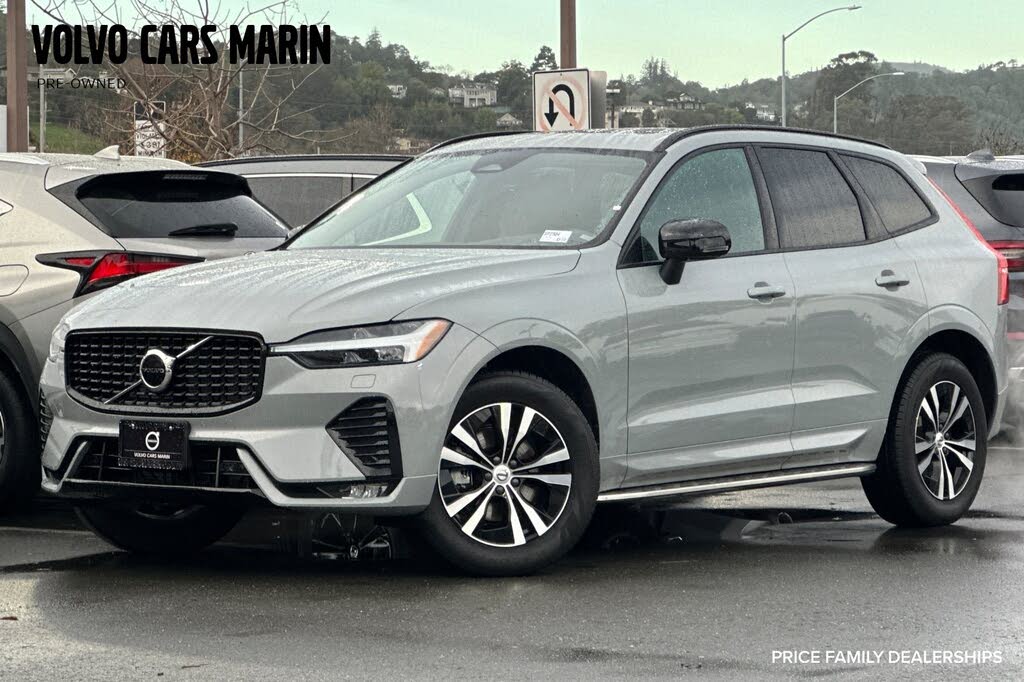 2024 Volvo XC60 B5 Core Dark Theme AWD