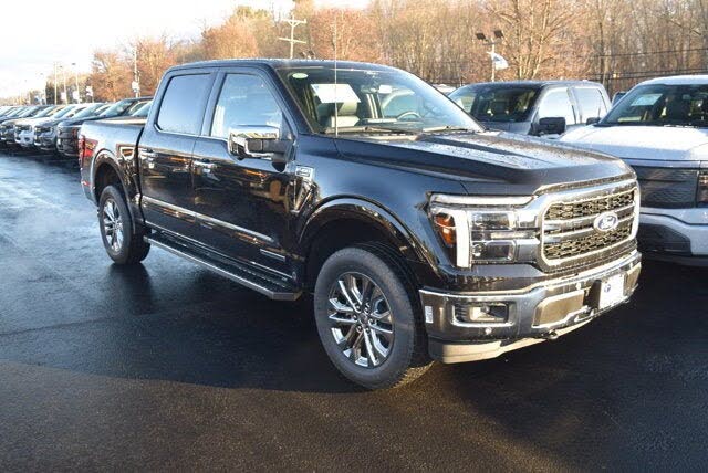 2025 Ford F-150 Lariat SuperCrew 4WD