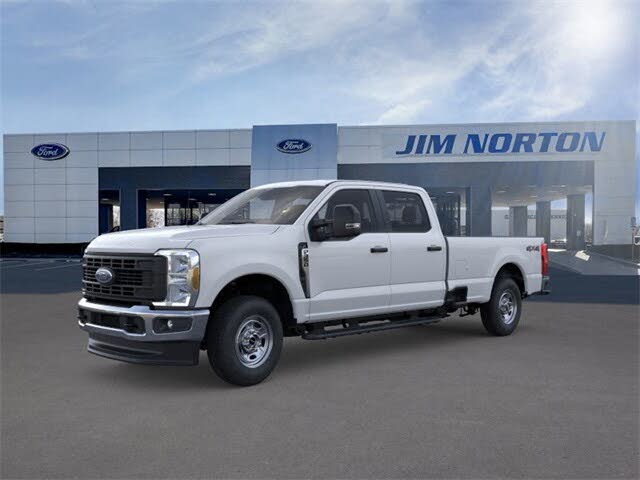 2026 Ford F-350 Super Duty XL Crew Cab 4WD