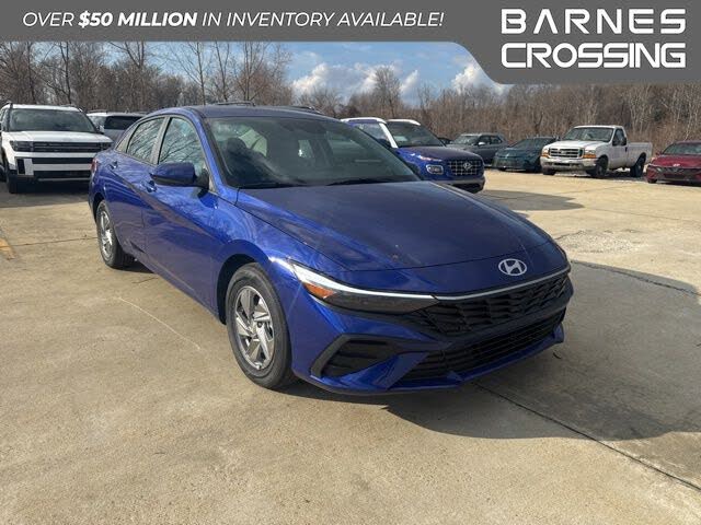 2026 Hyundai Elantra SE FWD