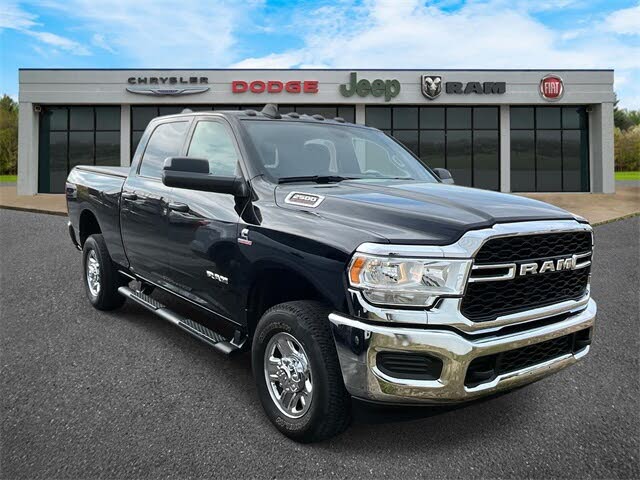 2022 RAM 2500 Tradesman Crew Cab 4WD
