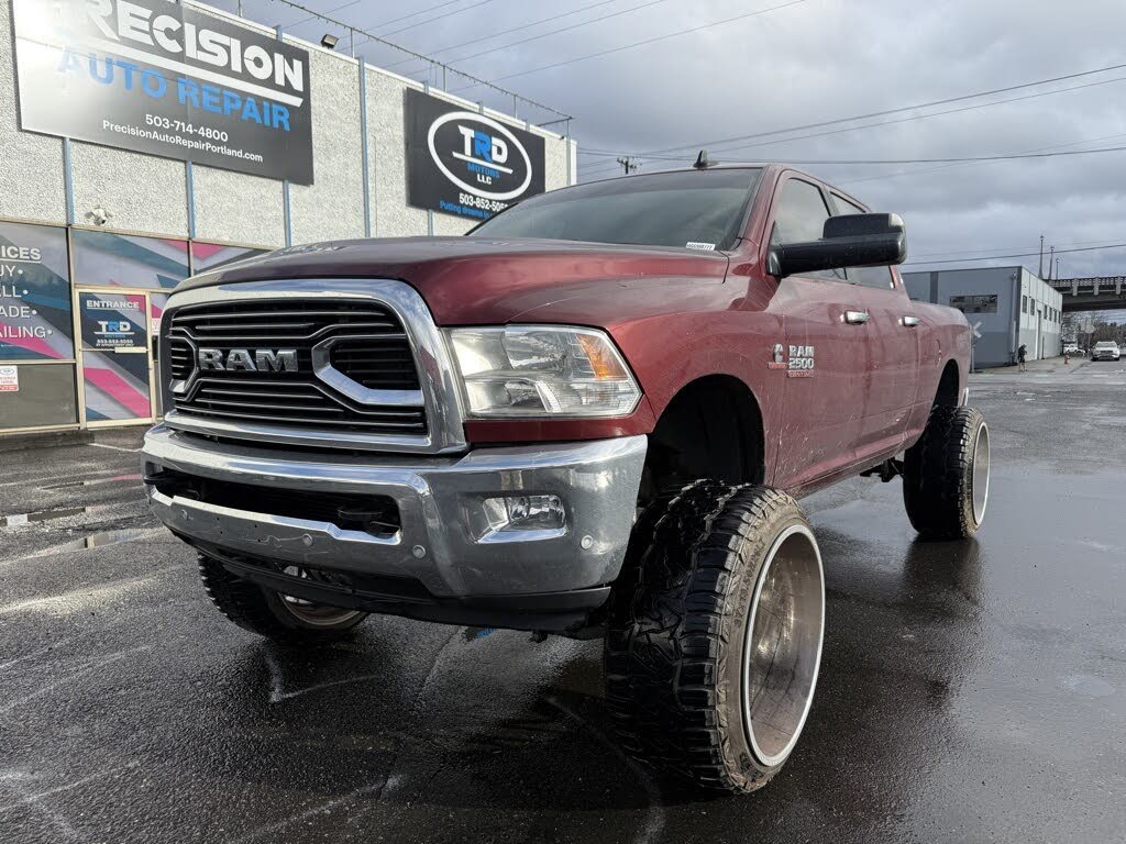 2017 RAM 2500 SLT Crew Cab 4WD