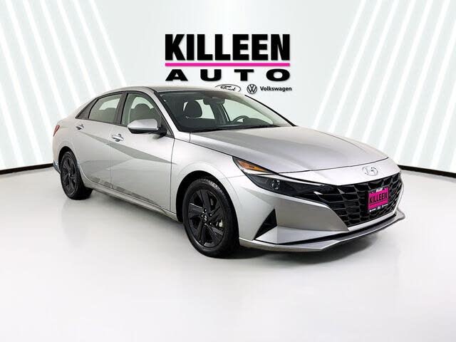 2023 Hyundai Elantra SEL FWD