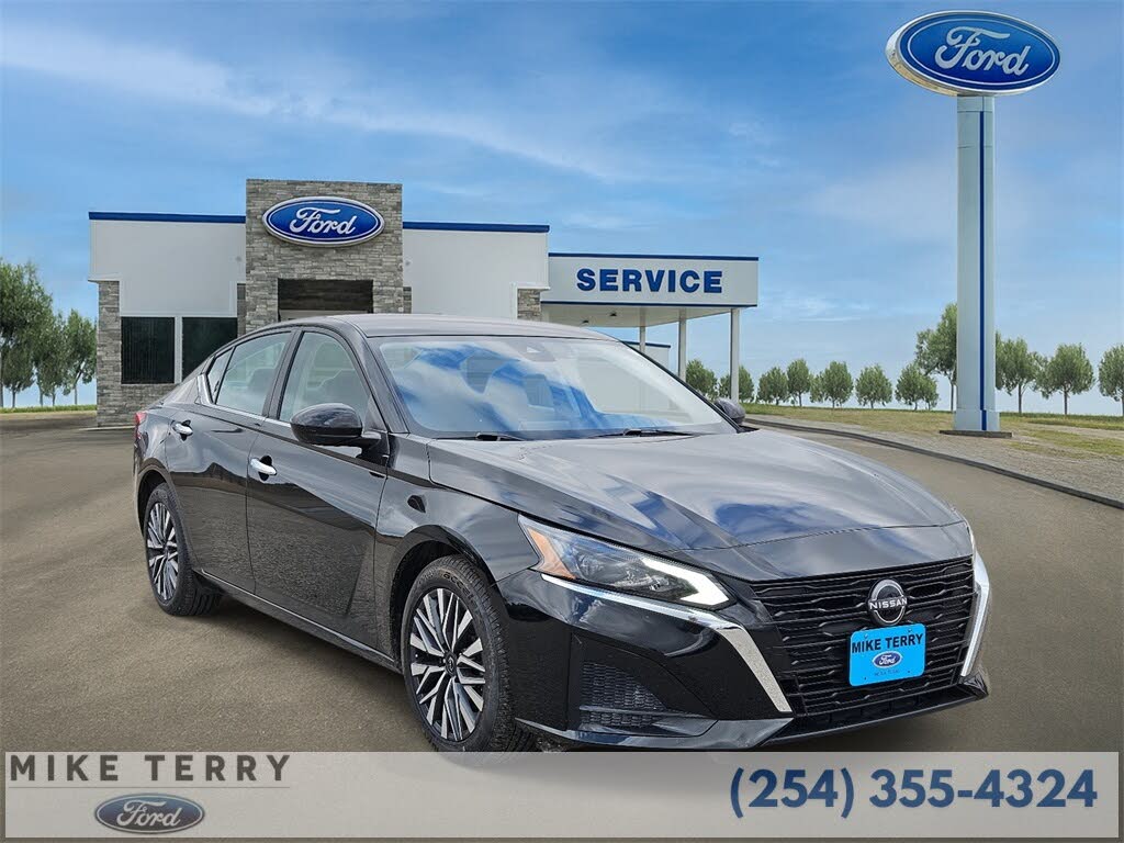 2023 Nissan Altima 2.5 SV FWD