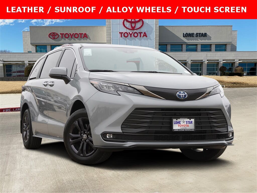 2024 Toyota Sienna Woodland Edition 7-Passenger AWD