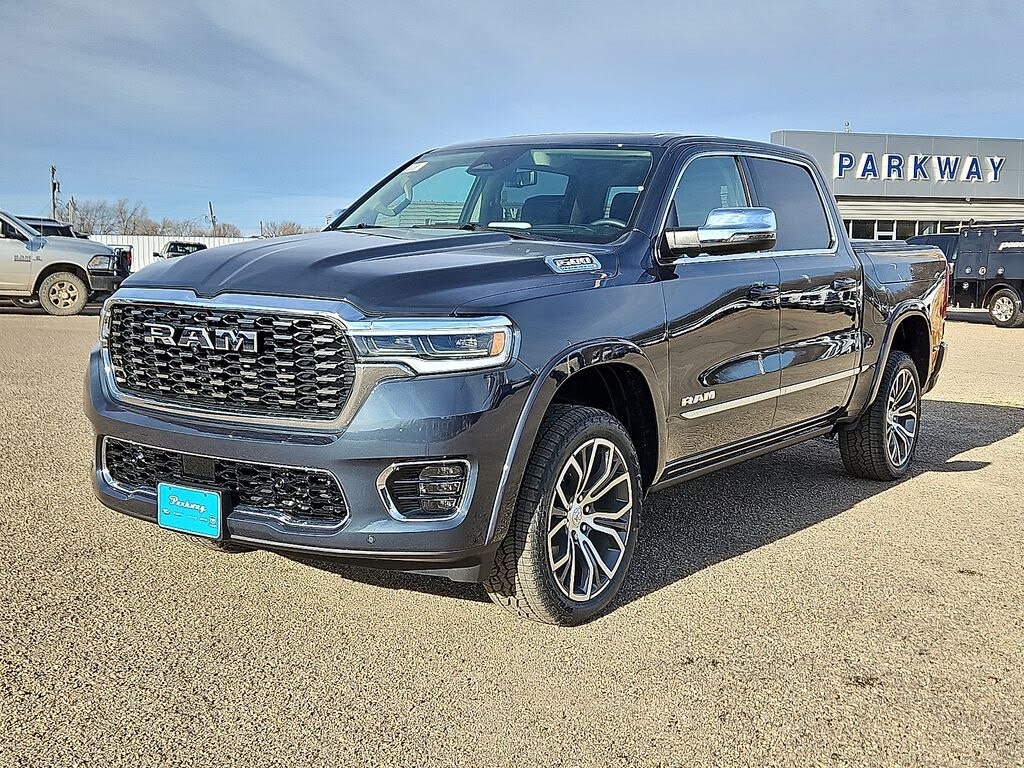 2026 RAM 1500 Tungsten Crew Cab 4WD