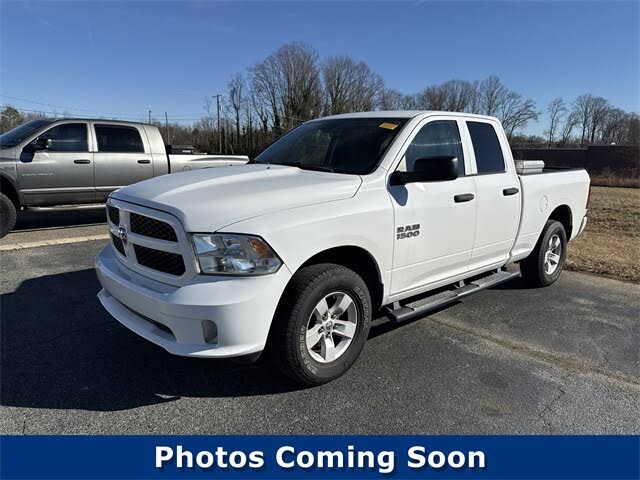 2016 RAM 1500 Express Quad Cab 4WD