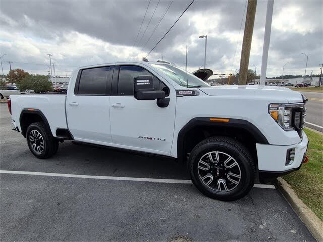 2023 GMC Sierra 2500HD AT4 Crew Cab 4WD