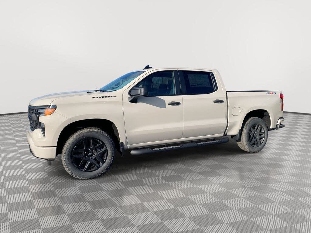 2026 Chevrolet Silverado 1500 Custom Crew Cab 4WD