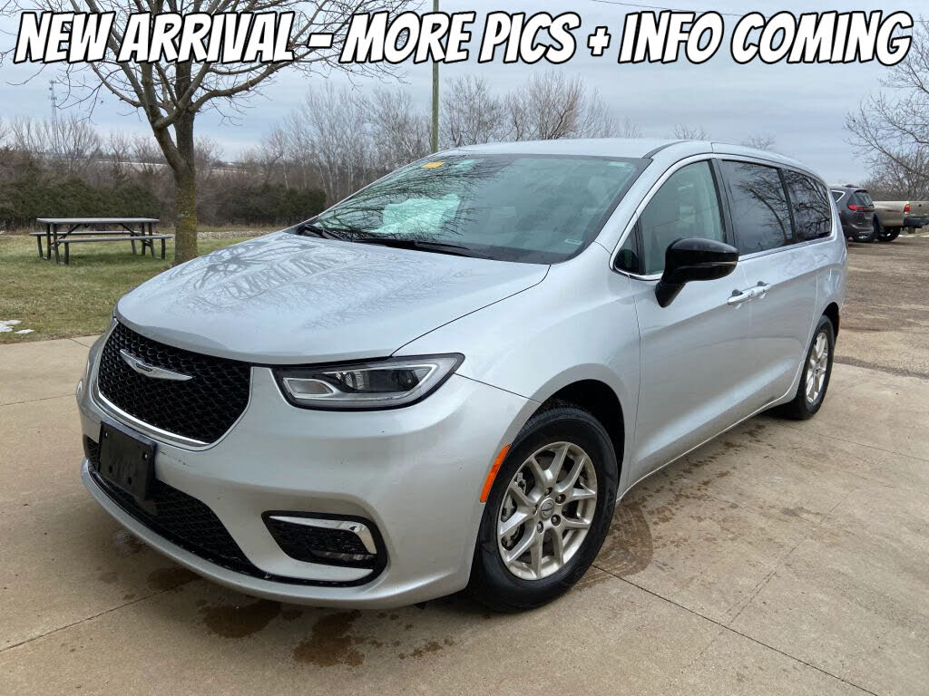 2024 Chrysler Pacifica Touring L FWD