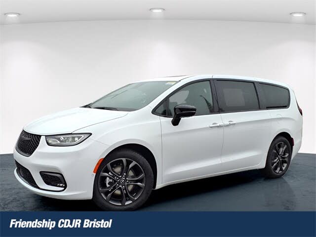 2026 Chrysler Pacifica Select FWD