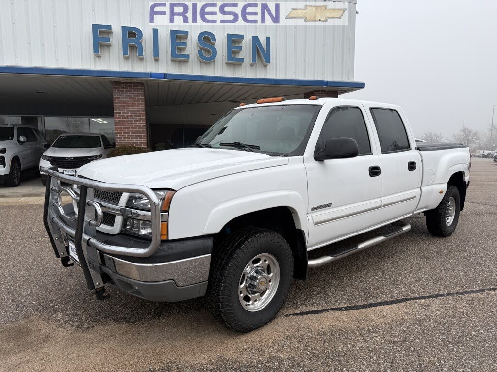 2003 Chevrolet Silverado 1500HD LS Crew Cab 4WD