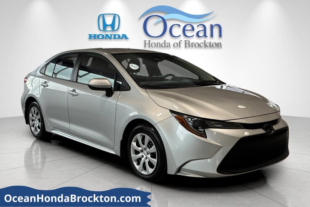 2025 Toyota Corolla LE FWD