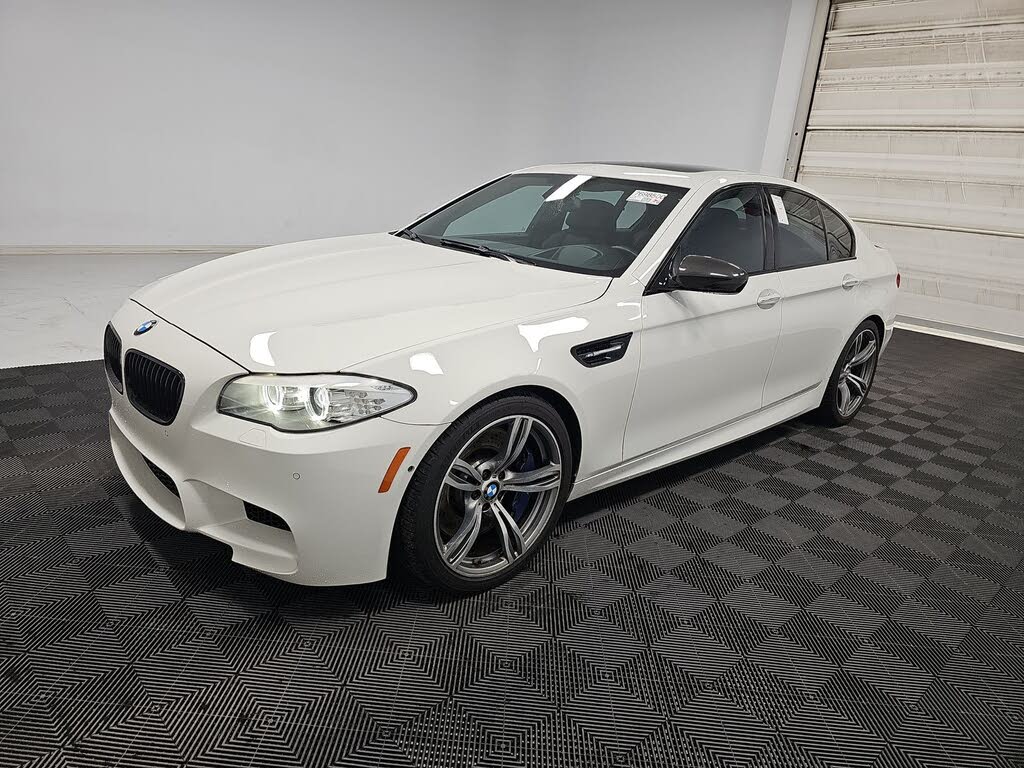 2013 BMW M5 RWD