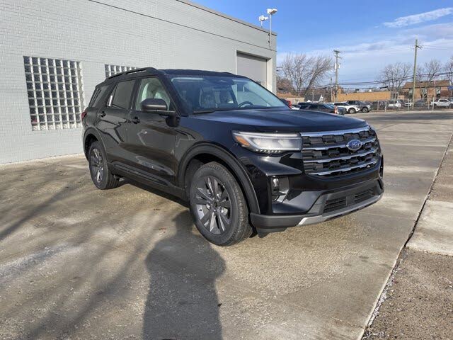 2026 Ford Explorer Active AWD