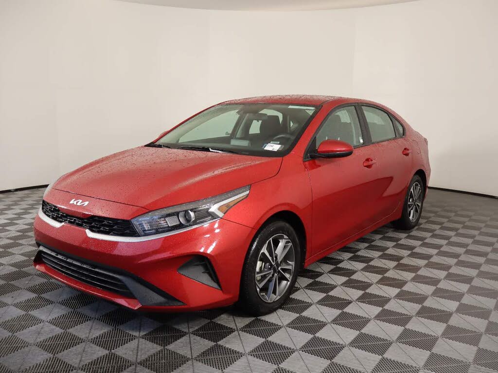 2024 Kia Forte LXS FWD
