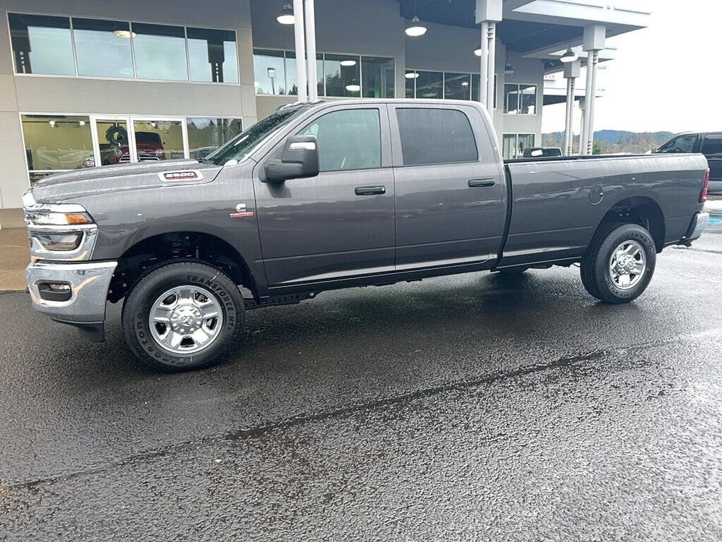 2026 RAM 2500 Tradesman Crew Cab LB 4WD