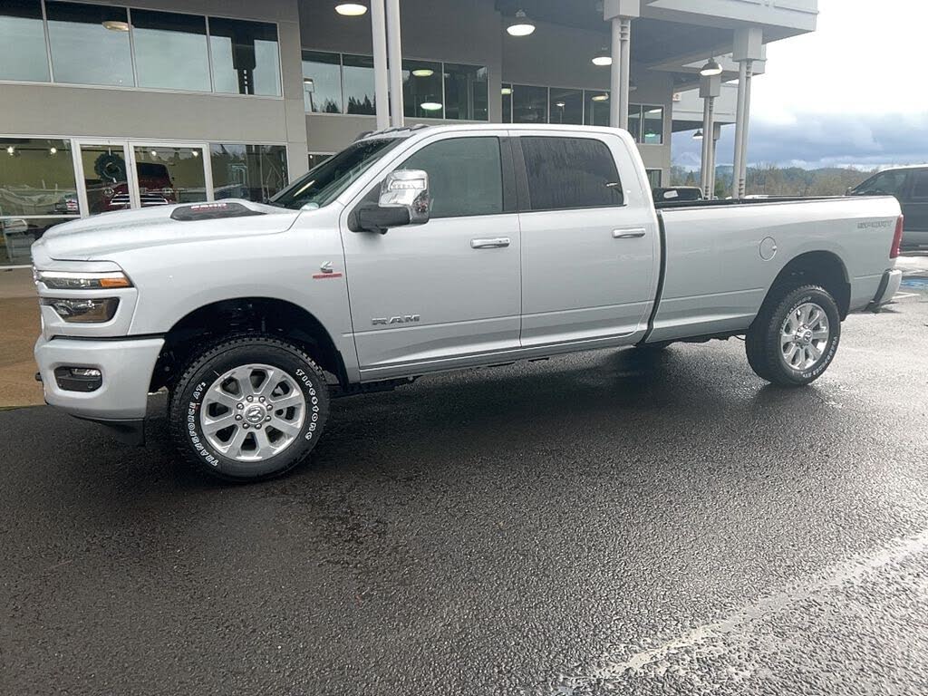 2026 RAM 2500 Laramie Crew Cab LB 4WD